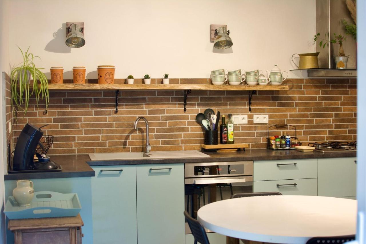 Maison Bretonne,gite De Keranglaz Holiday home Ploubezre